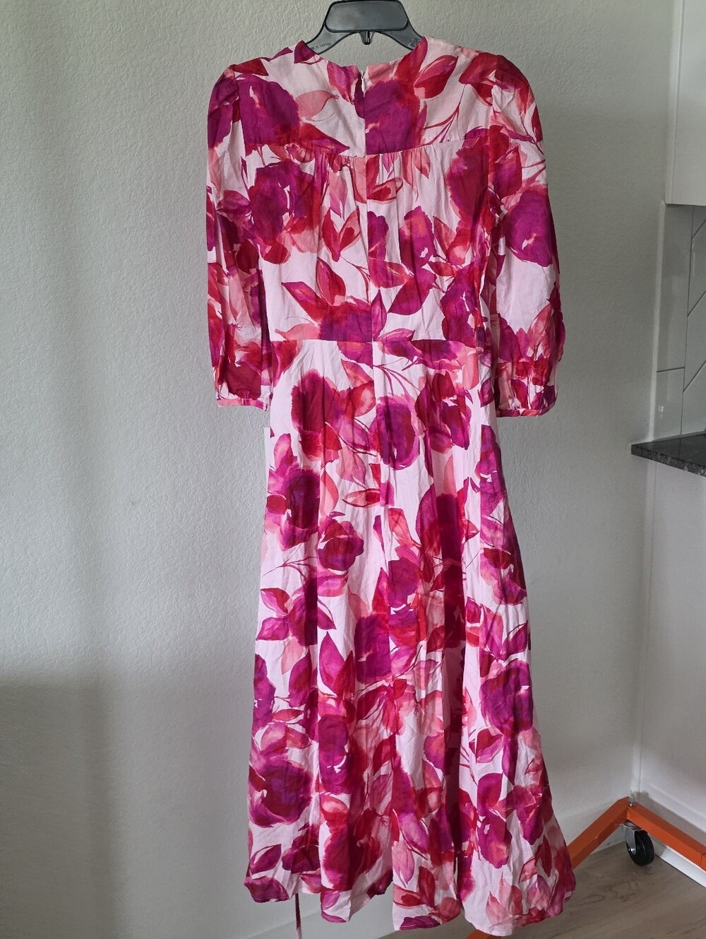 NWT Calvin Klein Pink Floral Wrap Maxi Dress Size 4 Wedding Guest Party - Picture 9 of 10